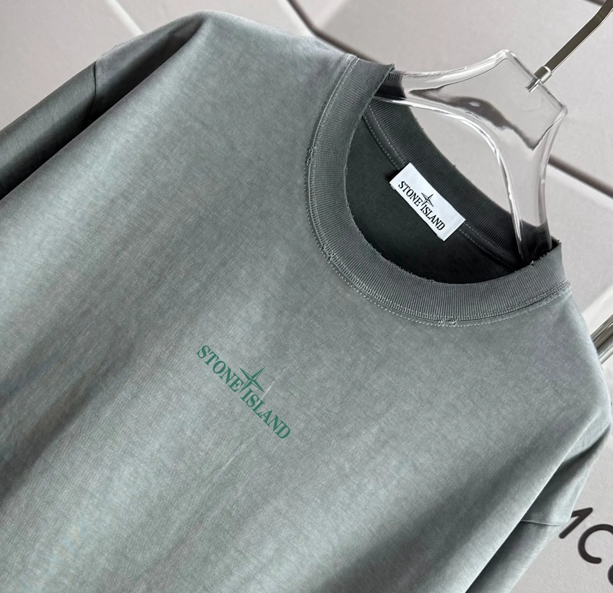 P160 Ston* islan* 石*岛 2025 autumn and winter new style, washed and worn 320g round neck short-sleeved tee, loose version for men and women, color: washed black, washed white, washed gray, washed brown gray Size: S M L XL XXL Size: S (90-130 catties) M (120-150 catties) L (140-165 catties) (160-180 catties) XXL (180-210 catties)